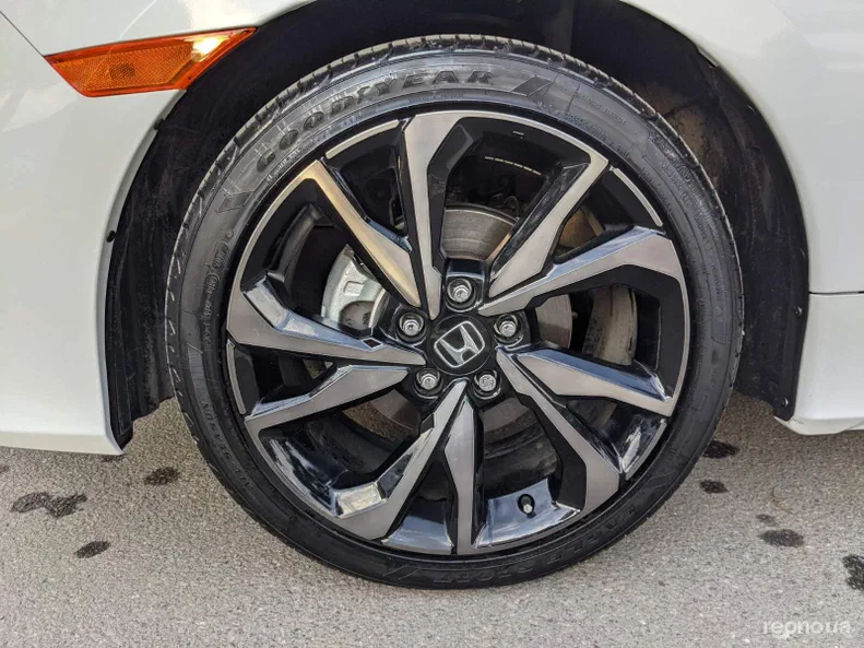 Honda Civic 2019 - 13