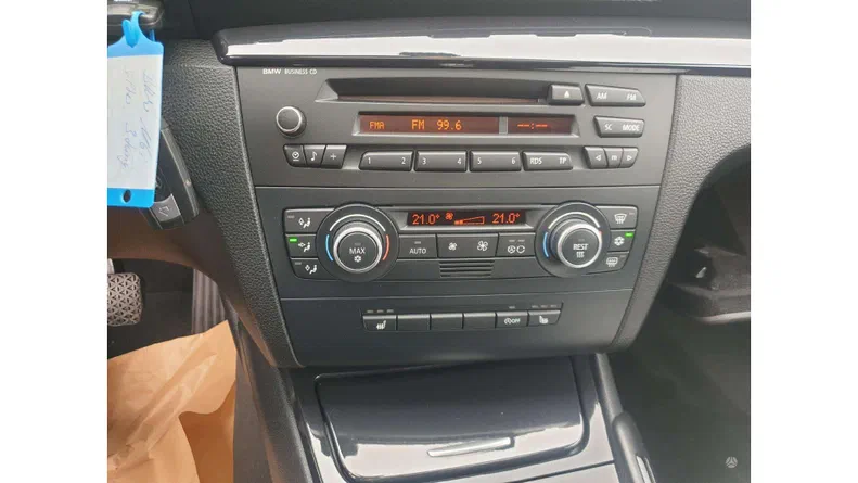 BMW 1 серія 2010 - 9