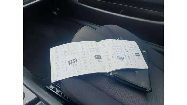 BMW 1 серія 2010 - 10