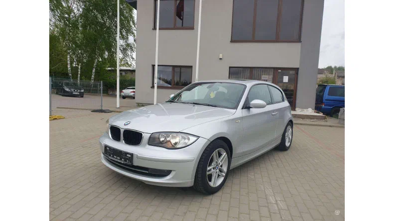 BMW 1 серии 2010