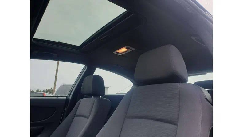 BMW 1 серія 2010 - 14