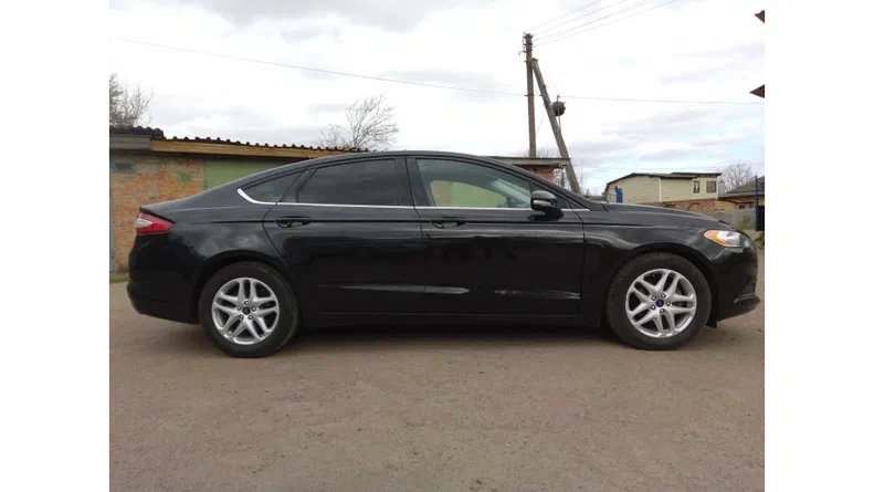 Ford Fusion 2014 - 10