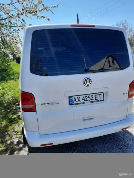 Volkswagen Caravelle 2010