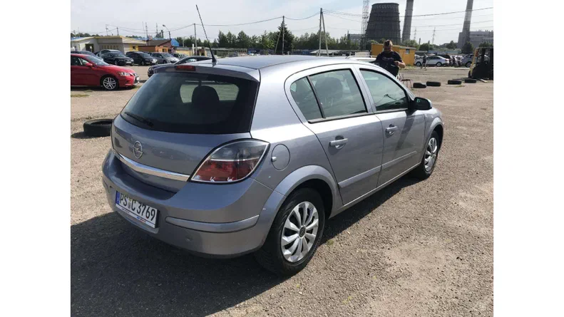 Opel Astra 2008 - 5