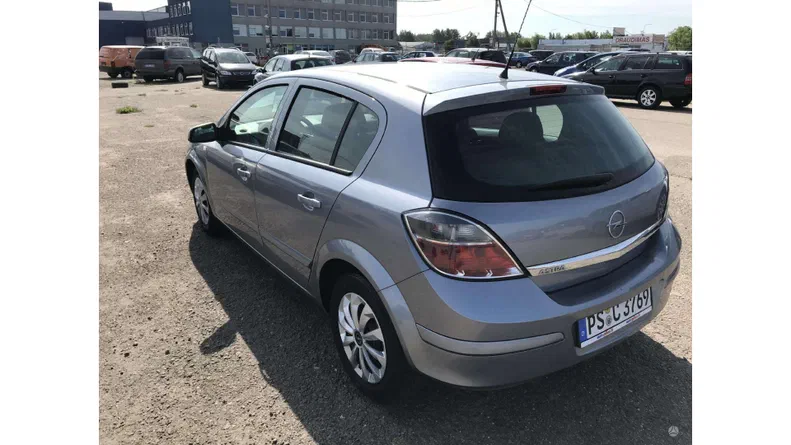 Opel Astra 2008