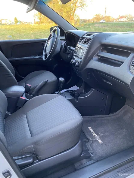 Kia Sportage 2009 - 10