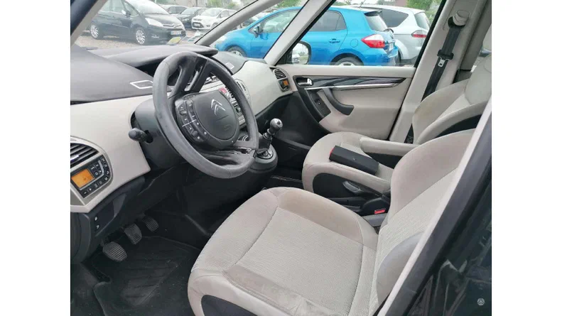 Citroen C4 Picasso 2011 - 5