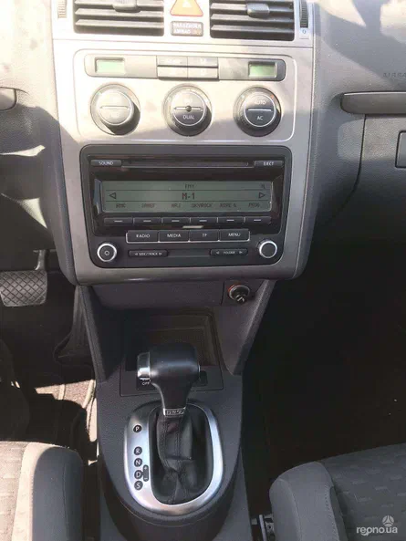 Volkswagen Touran 2009 - 10