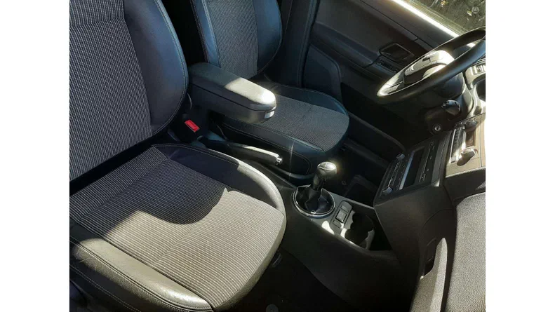 Skoda Fabia 2010 - 16