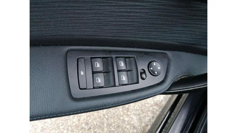 BMW 1 серія 2008 - 7