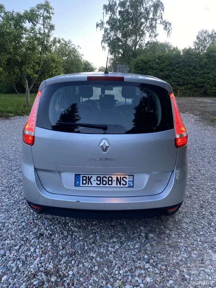 Renault Scenic 2011