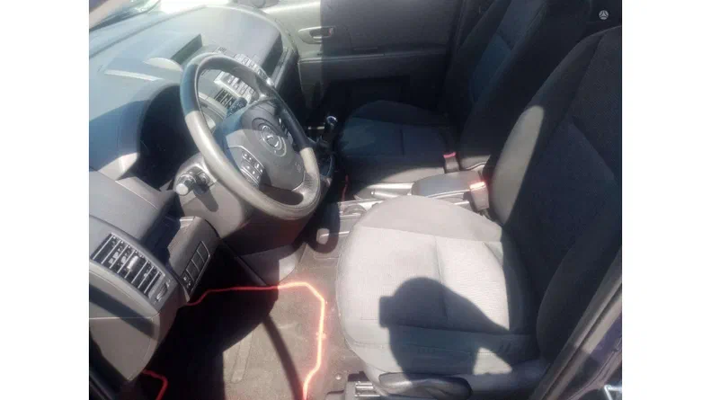 Mazda 5 2009 - 14