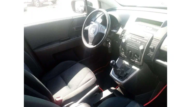 Mazda 5 2009 - 16