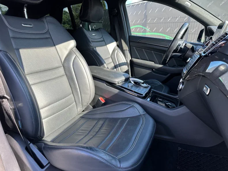 Mercedes-Benz GLE 2017 - 10