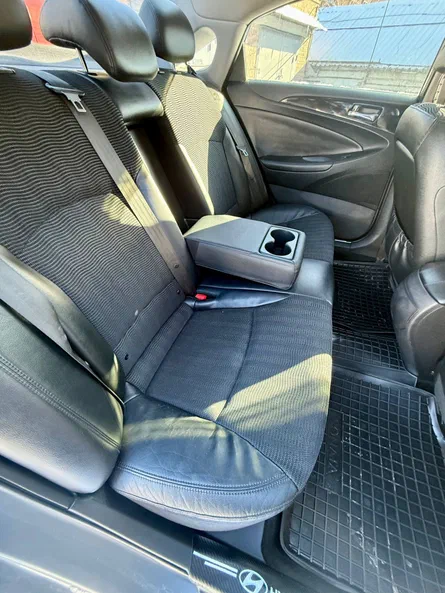 Hyundai Sonata 2010 - 26