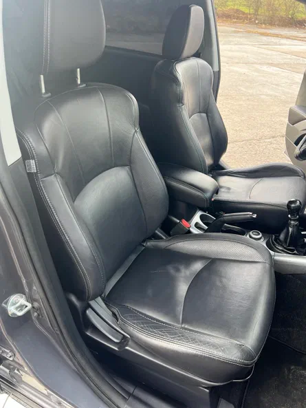 Citroen C-Crosser 2010 - 6