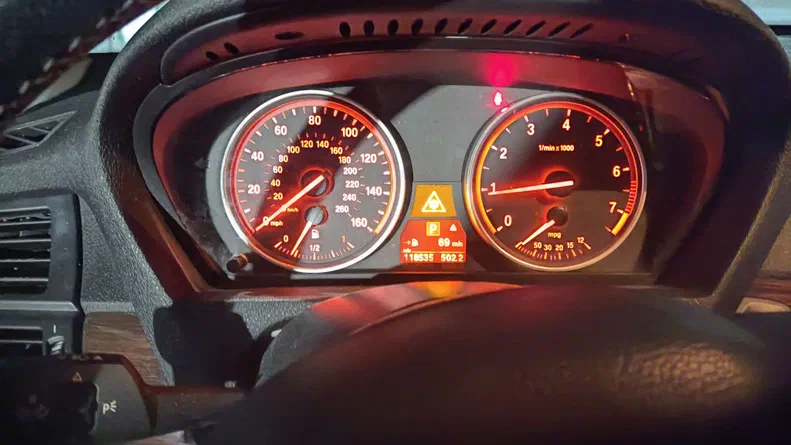 BMW 5 серія 2013 - 8