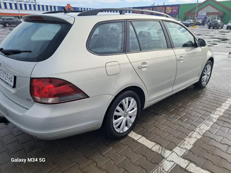 Volkswagen Golf 2011 - 6
