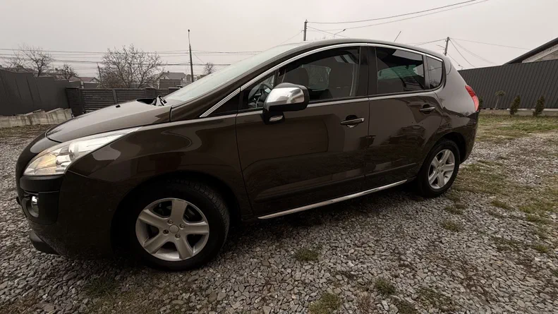 Peugeot 3008 2011 - 5