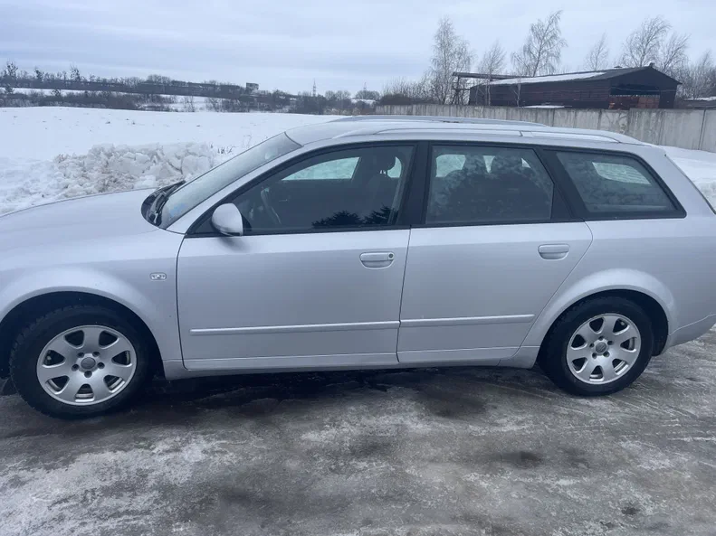 Audi A4 2004 - 5