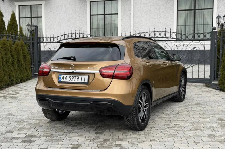 Mercedes-Benz GLA 2017 - 39