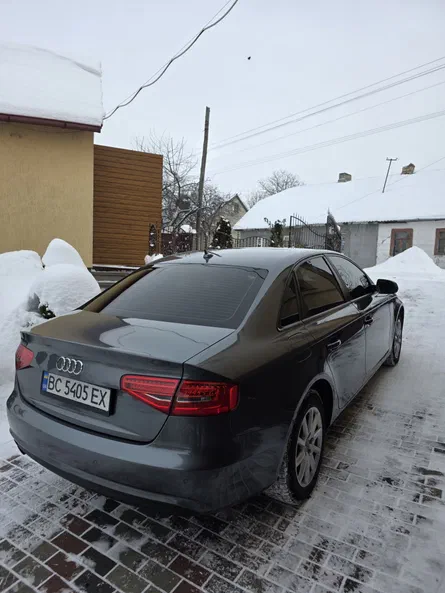 Audi A4 2012 - 5