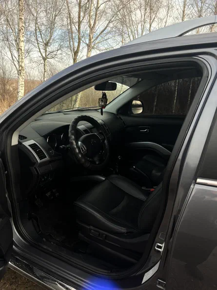 Citroen C-Crosser 2010 - 5