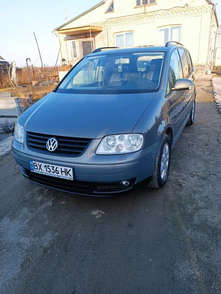 Volkswagen Touran 2004 - 9