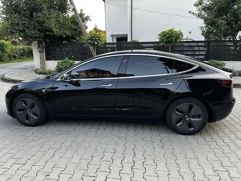 Tesla Model 3 2020 - 10