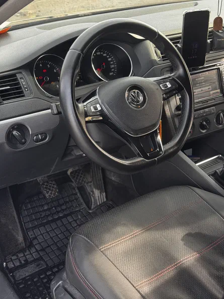 Volkswagen Jetta 2015 - 21