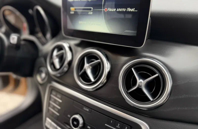 Mercedes-Benz GLA 2017 - 22