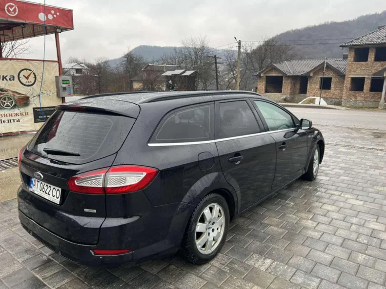 Ford Mondeo 2013 - 8