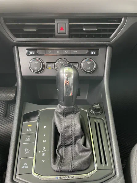 Volkswagen Lavida 2019 - 4