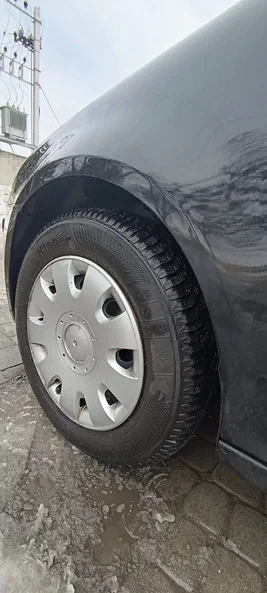 Volkswagen Golf 2004 - 1