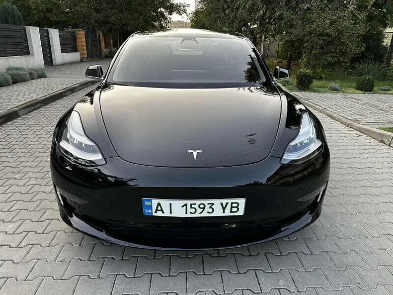 Tesla Model 3 2020