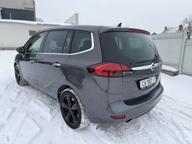 Opel Zafira 2011 - 4
