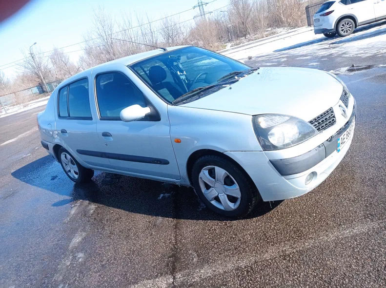 Renault Clio 2004