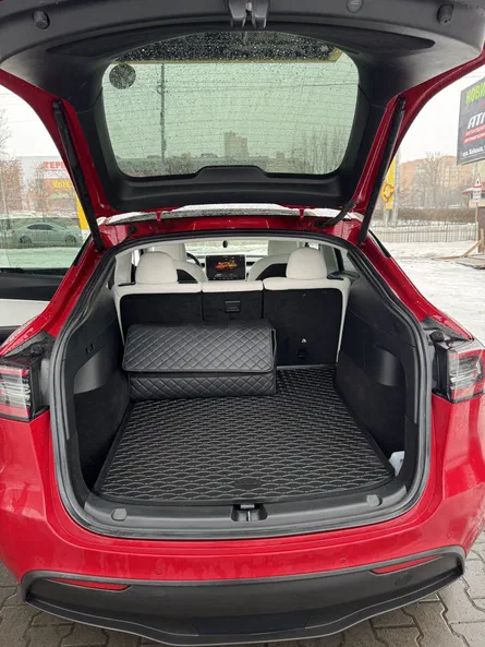 Tesla Model Y 2022 - 7