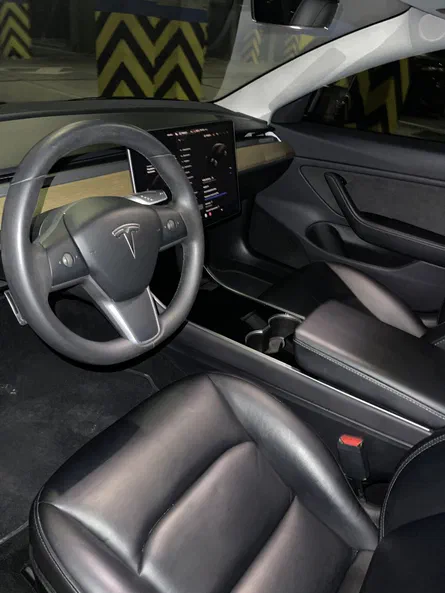 Tesla Model 3 2019 - 11