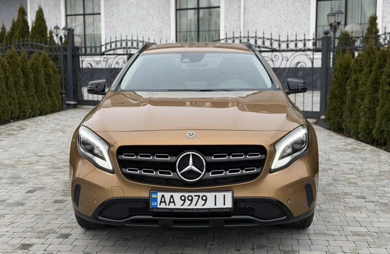 Mercedes-Benz GLA 2017 - 34