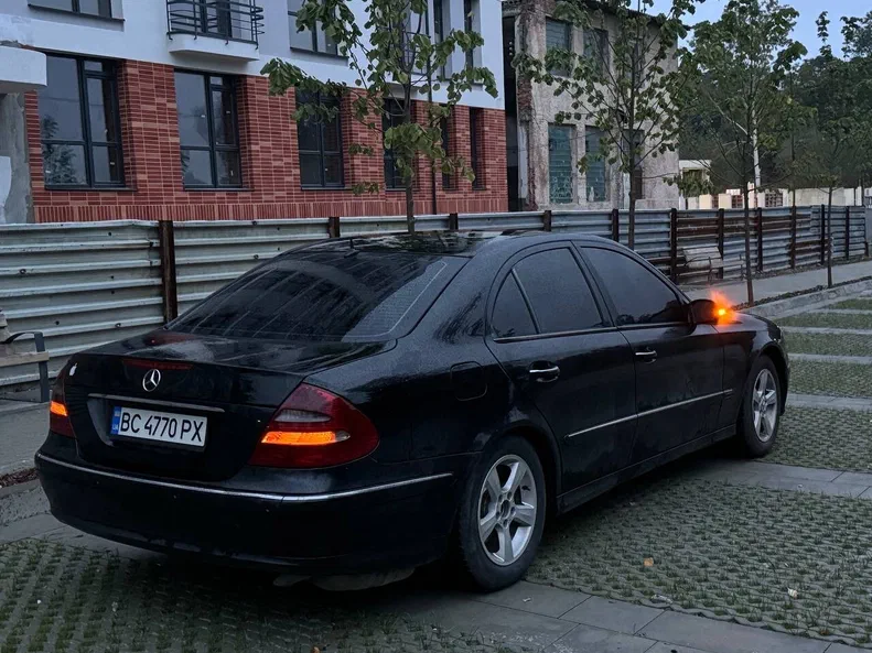 Mercedes-Benz E-Класс 2003