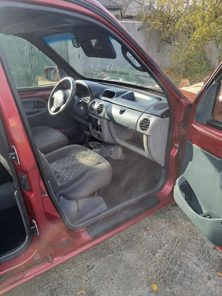 Renault Kangoo 2004 - 5