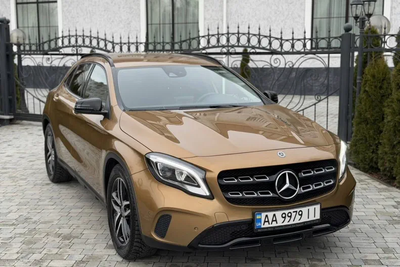Mercedes-Benz GLA 2017 - 54