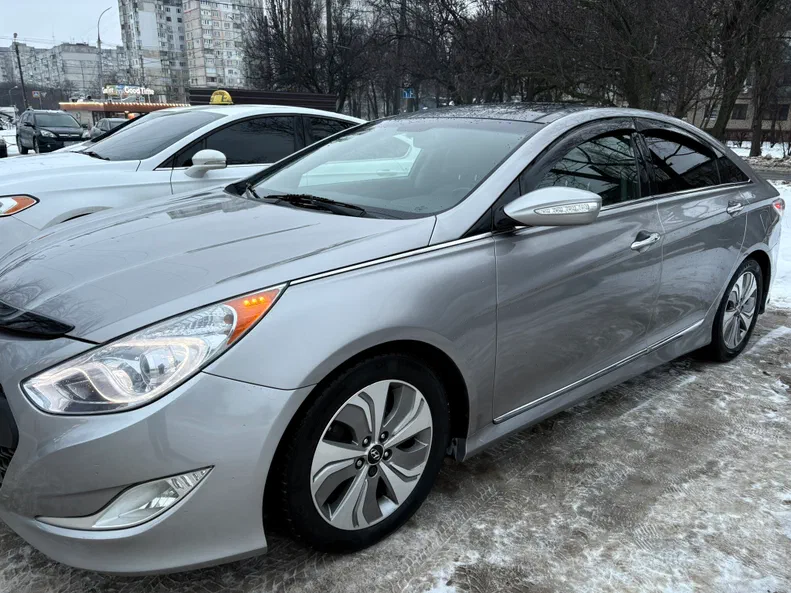 Hyundai Sonata 2013