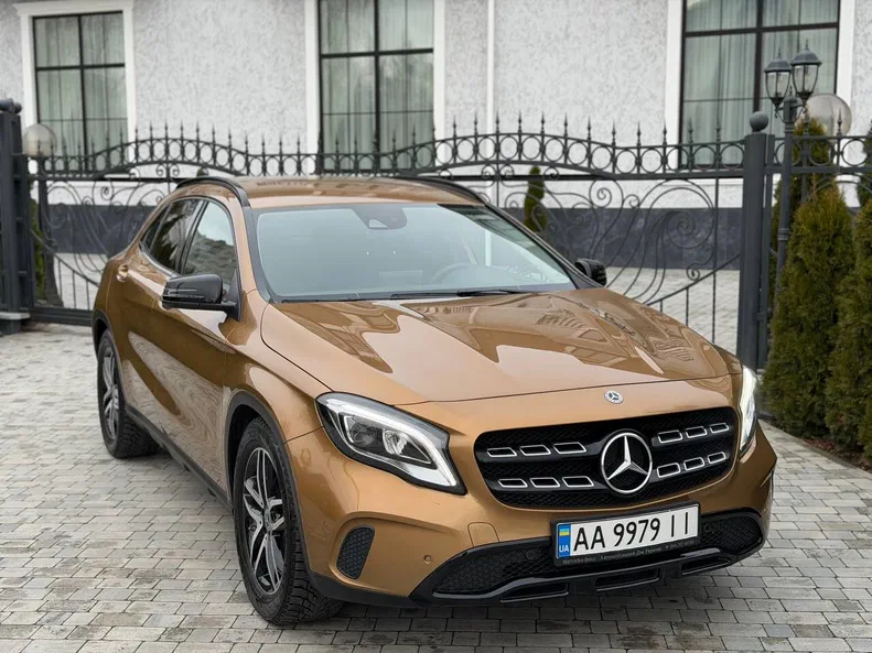 Mercedes-Benz GLA 2017 - 9