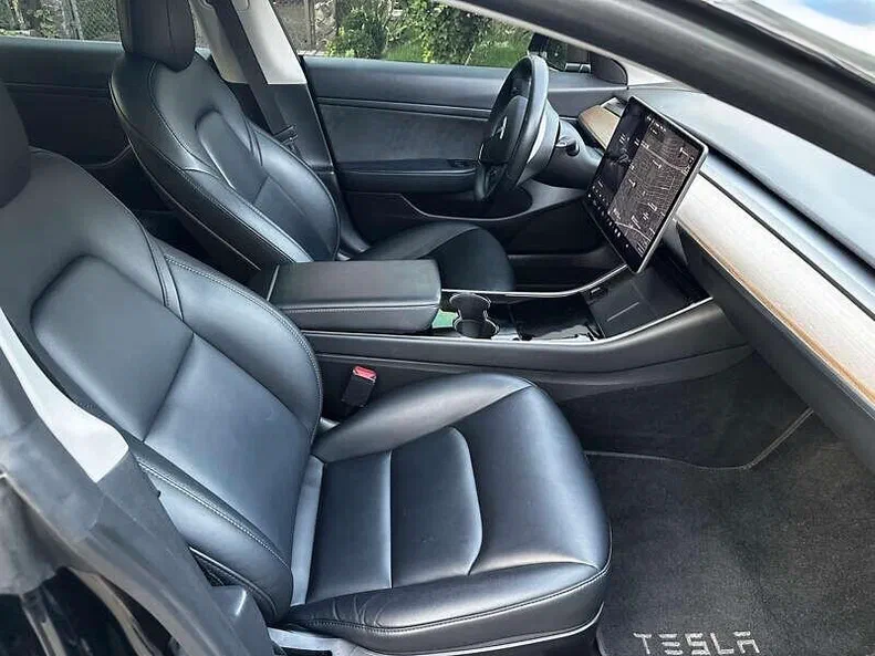 Tesla Model 3 2020 - 6