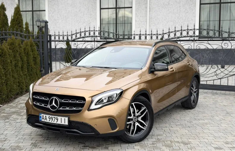 Mercedes-Benz GLA 2017 - 56