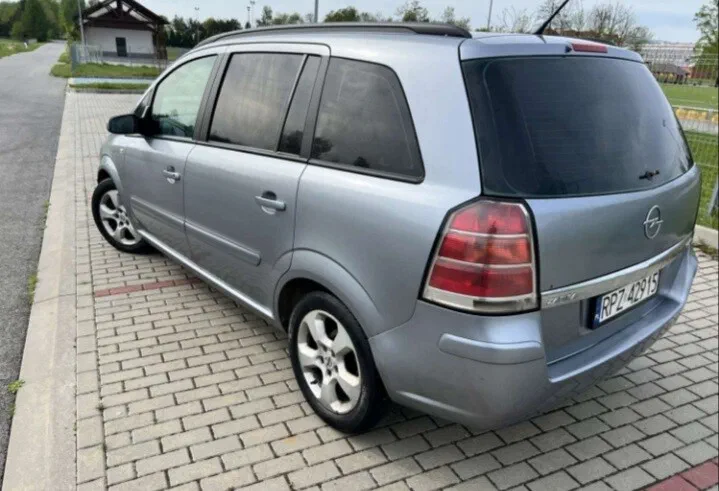 Opel Zafira 2006 - 2