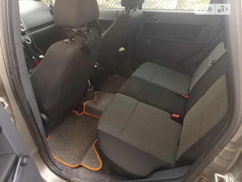 Mitsubishi Colt 2009