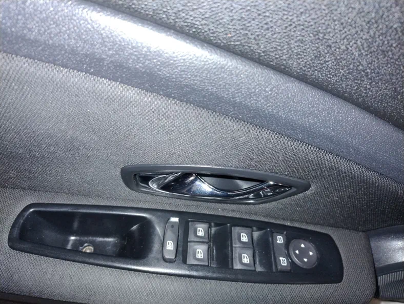 Renault Fluence 2013 - 21